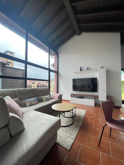 Villa Giraldillo Colunga Eksteriør billede